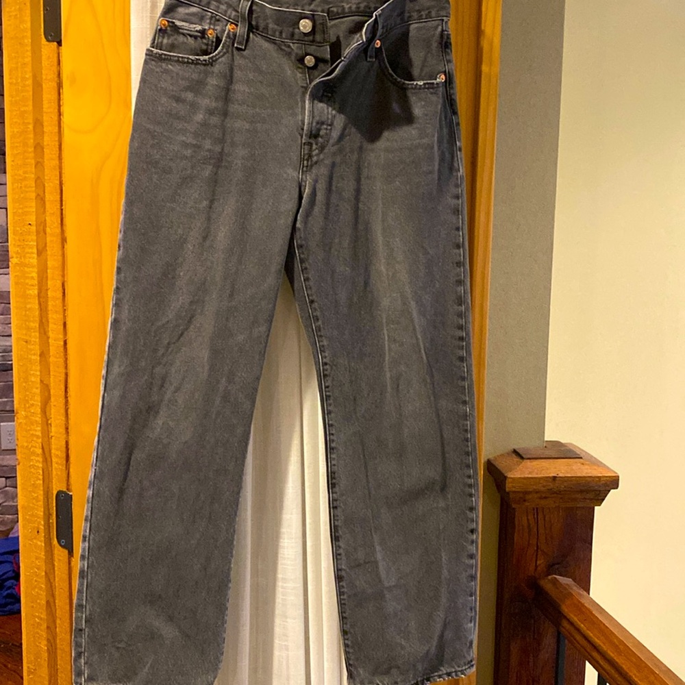 Like New Levi’s 501 Buttonfly Relaxed W 28 L 30